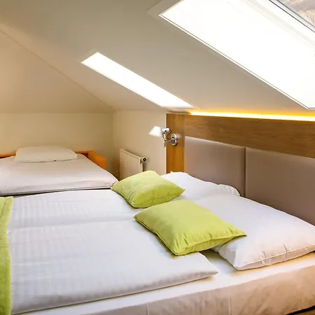 Campanile Hotel 3*