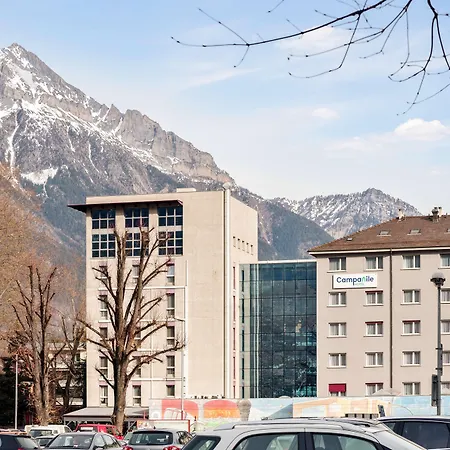 Hotel Campanile 3*